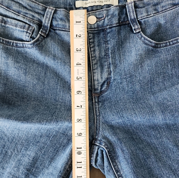 Jones New York Classic Blue Denim Women's Shorts #C2509-0069 - Picture 7 of 9